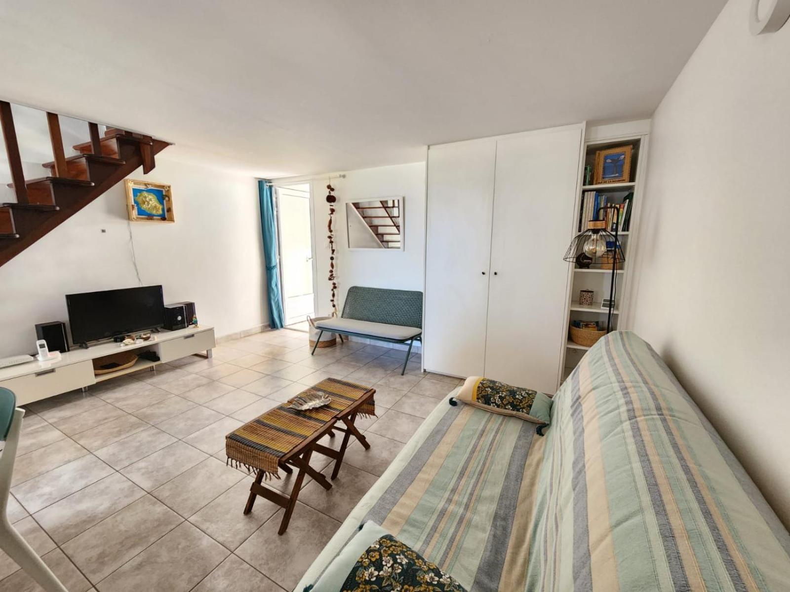 Appartement Cassiopee à Saint-Gilles Les Bains Extérieur photo